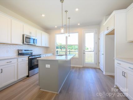 5727 Castlerea Drive sold home in Southmont, Charlotte, NC