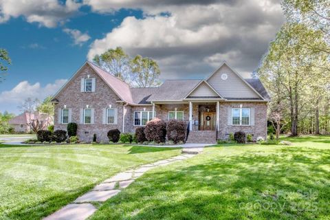 227 Donsdale Drive sold home in Donsdale, Statesville, NC