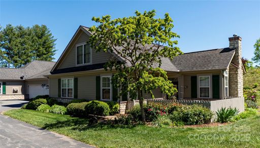 95 Outlook Circle sold home in Craggy View Cottages, Swannanoa, NC
