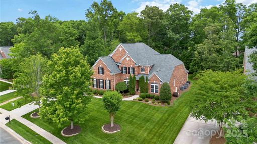 7302 Yellowhorn Trail sold home in Weddington Trace, Waxhaw, NC
