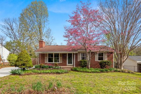 32 Starmount Drive sold home in Knollwood, Asheville, NC