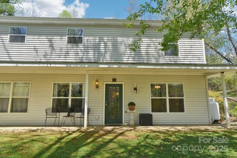 36 Queen Road sold home in Woodland Trails, Candler, NC