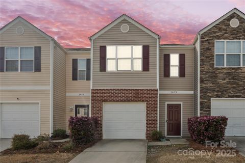 3623 Danvers Street sold home in Coventry Townhomes, Charlotte, NC