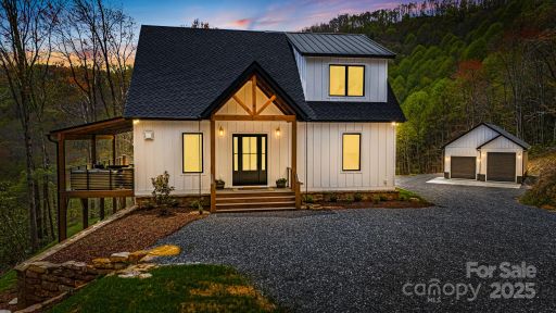 715 Sigogglin Trail sold home in The Divide, Waynesville, NC