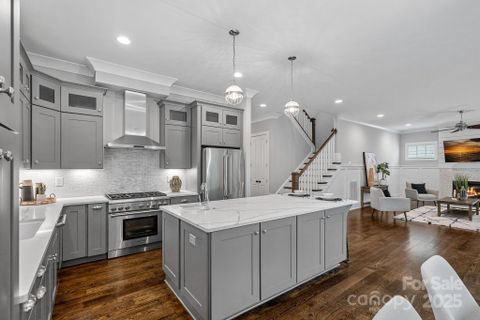 911 Naples Drive