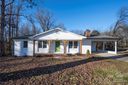 201 Grove Street sold home in Mocksville, SC