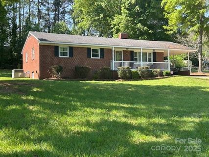 1014 Stuart Drive sold home in Park Forest, Wadesboro, NC