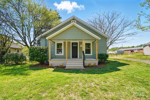 224 Adrian Street sold home in Adrian Park, Mount Holly, NC