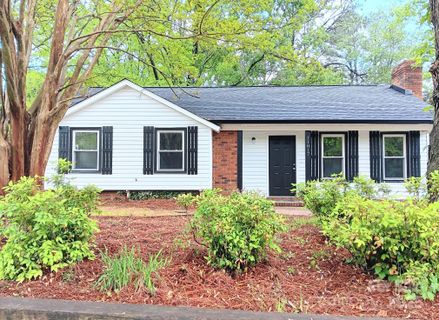 11817 Five Cedars Road sold home in Meadowbrook, Charlotte, NC