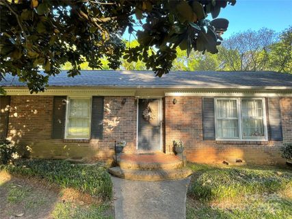 729 Aintree Road sold home in Pinecroft, Charlotte, NC
