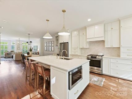 2621 Huntman Way sold home in Springs Village, Charlotte, NC