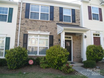 1960 Aston Mill Place sold home in Laurel Valley, Charlotte, NC