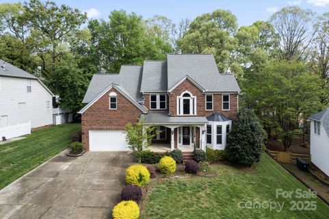 9009 Tayside Court sold home in Wynfield Creek, Huntersville, NC
