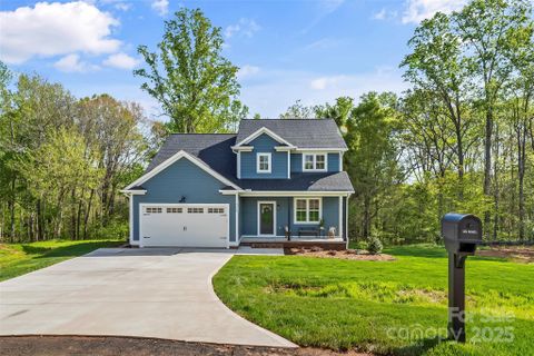 2668 Polo Lane sold home in The Paddocks, Maiden, NC