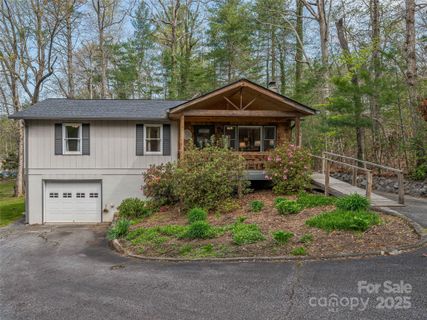 181 Evergreen Hill Drive sold home in Timberlane, Etowah, NC