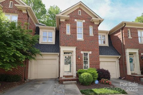 879 Park Slope Drive sold home in Hillside West, Charlotte, NC