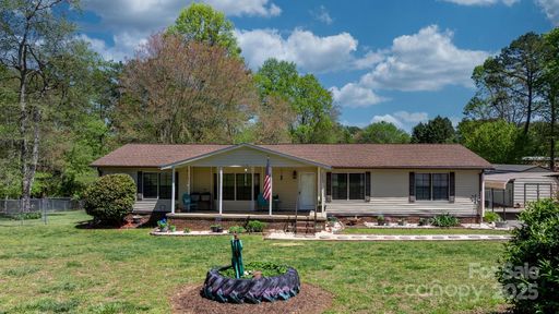 2003 Cape Hickory Cutoff Road sold home in Spring Meadows, Hickory, NC