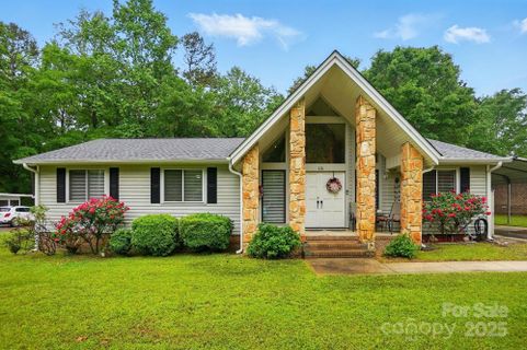 116 Pelham Lane