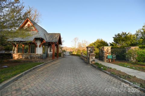 64 French Willow Drive active home in Thoms Estate, Asheville, NC