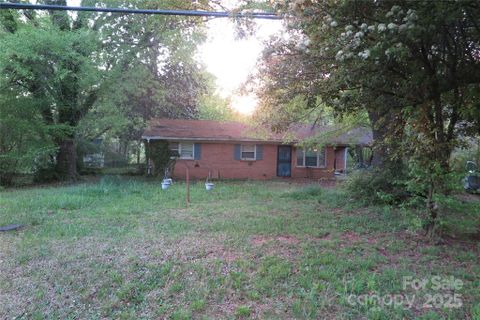 Homes in Fallscrest, Gastonia