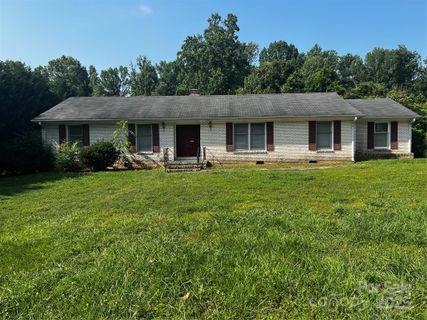 629 Belmorrow Drive sold home in Coulwood, Charlotte, NC
