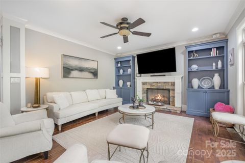 1713 Mt Isle Harbor Drive sold home in Mt Isle Harbor, Charlotte, NC