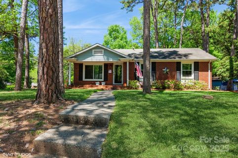 1501 Briarfield Drive sold home in Sheffield, Charlotte, NC