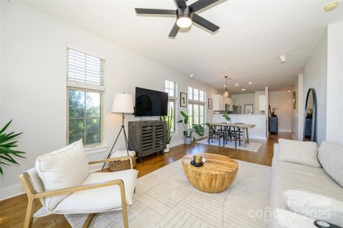 1101 W 1st Street 405 sold home in First Row Condominium, Charlotte, NC