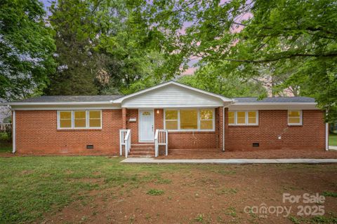 4921 Churchill Drive sold home in Allen Hills, Charlotte, NC