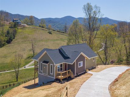191 Aster Ridge Drive sold home in Aster Ridge, Waynesville, NC