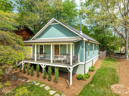 328 Mccoy Cove Road sold home in C P Kerlees Add, Black Mountain, NC