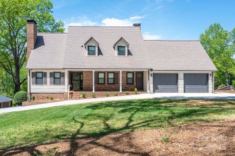 3755 11th Street sold home in Falling Creek, Hickory, NC