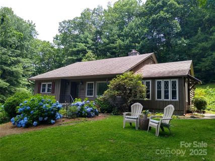 242 Birch Lane sold home in Mount Royal, Arden, NC