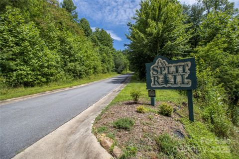 Lot 1 2 W Splitrail Drive sold home in Splitrail, Hendersonville, NC