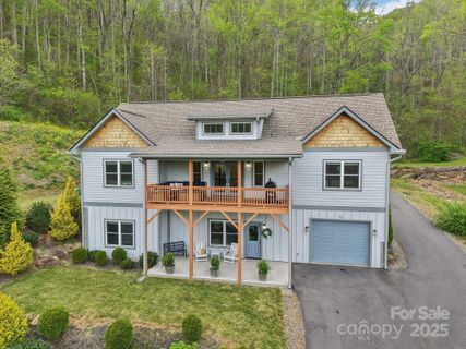 70 Parliament Place sold home in Trinity Cove, Waynesville, NC