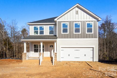3034 Woodlands Creek Drive pending home in Woodlands Creek, Monroe, NC