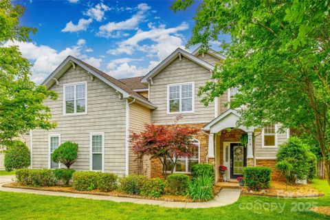 1418 Lonan Drive sold home in New Towne Village, Waxhaw, NC