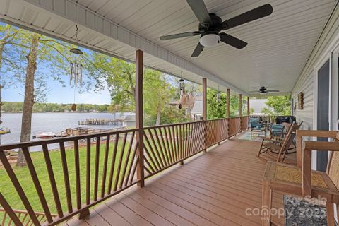 299 Waterway Drive sold home in Oakwood Acres, Lexington, NC