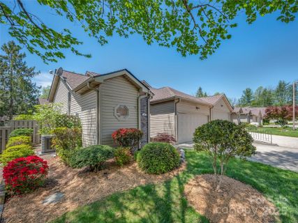 17 Tisha Lane sold home in The Willows, Hendersonville, NC