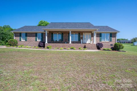 118 Sir Gregory Drive sold home in Homestead Acres, Shelby, NC