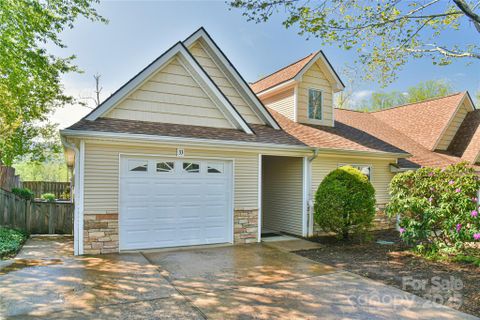 33 Honeycomb Circle sold home in Bee Tree Village, Swannanoa, NC