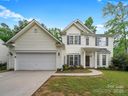 10830 Sycamore Club Drive sold home in Mint Hill, SC