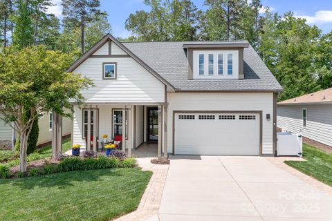 4902 Looking Glass Trail