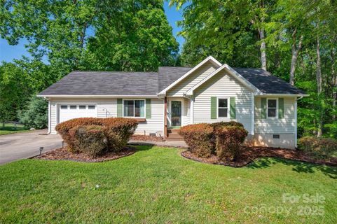 177 Candlestick Drive sold home in Canterbury, Statesville, NC