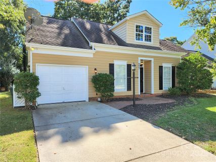 6007 Kenmore Lane