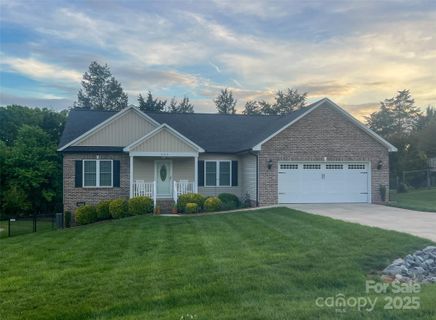 506 E Pine Street sold home in Temple Heights, Maiden, NC