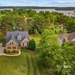 7923 Mountain Shore Drive
