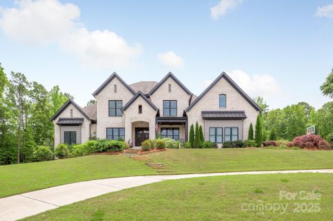 1045 Spyglass Lane sold home in Firethorne, Waxhaw, NC