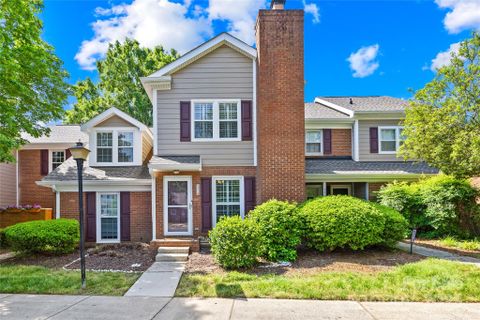 9214 N Vicksburg Park Court