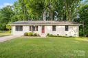 808 Sharon Drive sold home in Waxhaw, SC